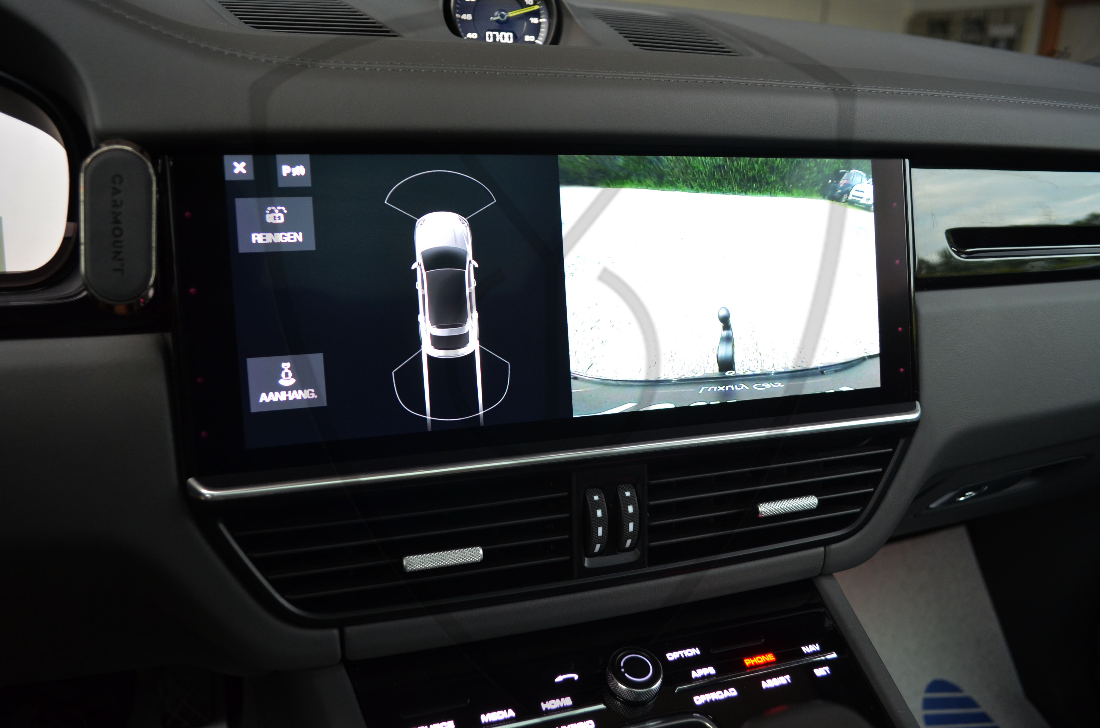 PORSCHE CAYENNE COUPE — image 3
